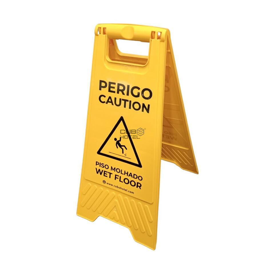 Sinal de Perigo Pavimento Molhado Plástico