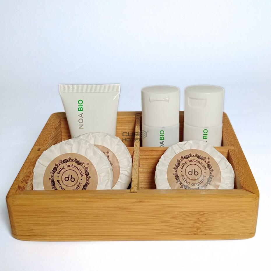 Bandeja de Bambú Stylus para Amenities – Ecológica y Resistente al Agua