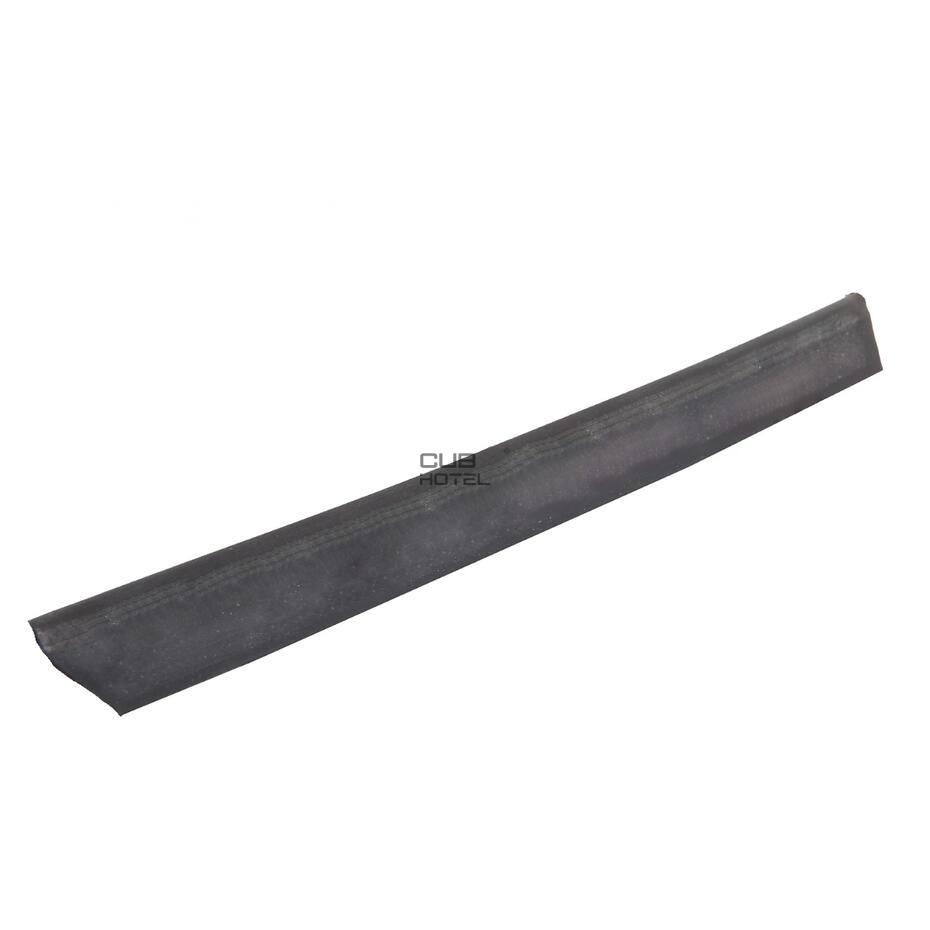 Rebordo Biselado Preto Metro Linear