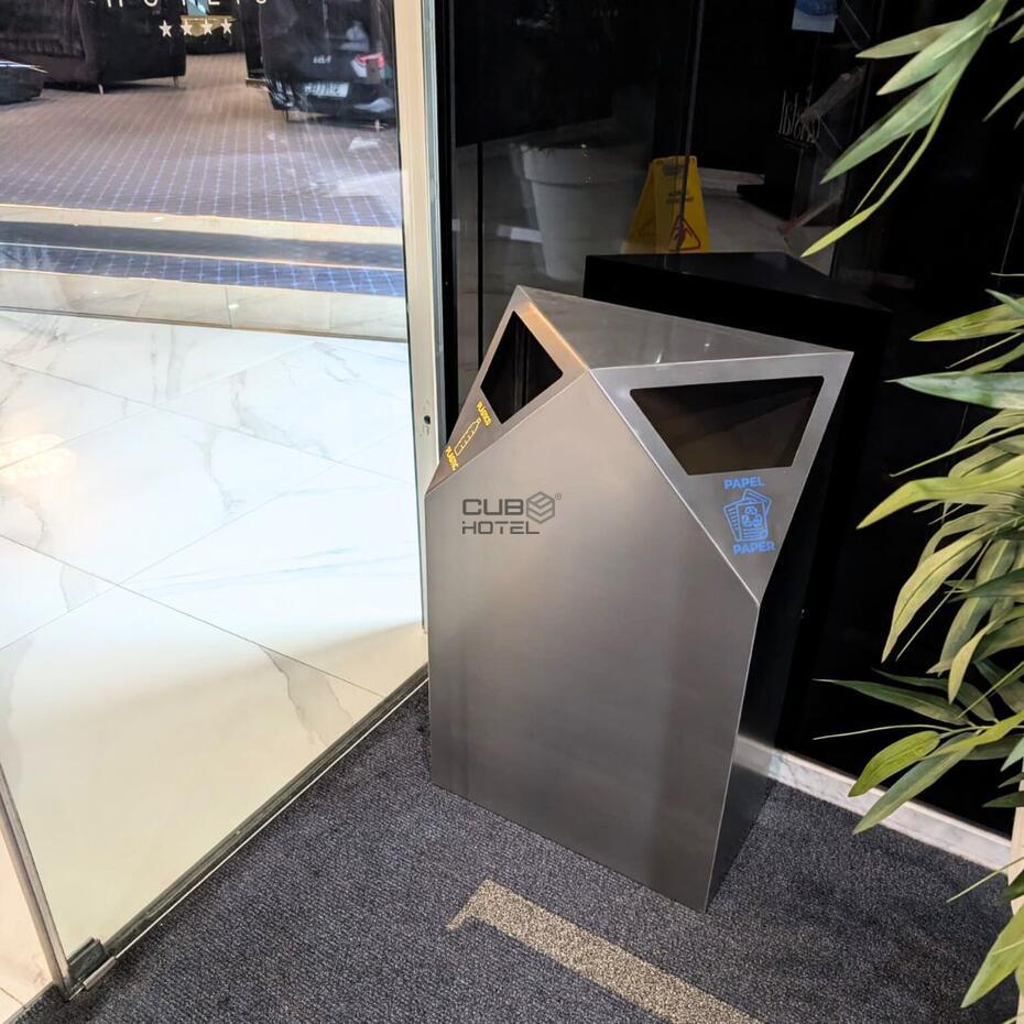 Papeleira Aço Inox Duas Aberturas - Balde Interior Galvanizado