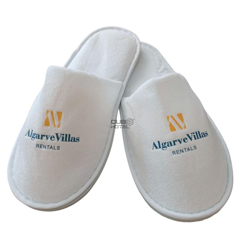 Personalized Slippers 3000 Minimum Pairs