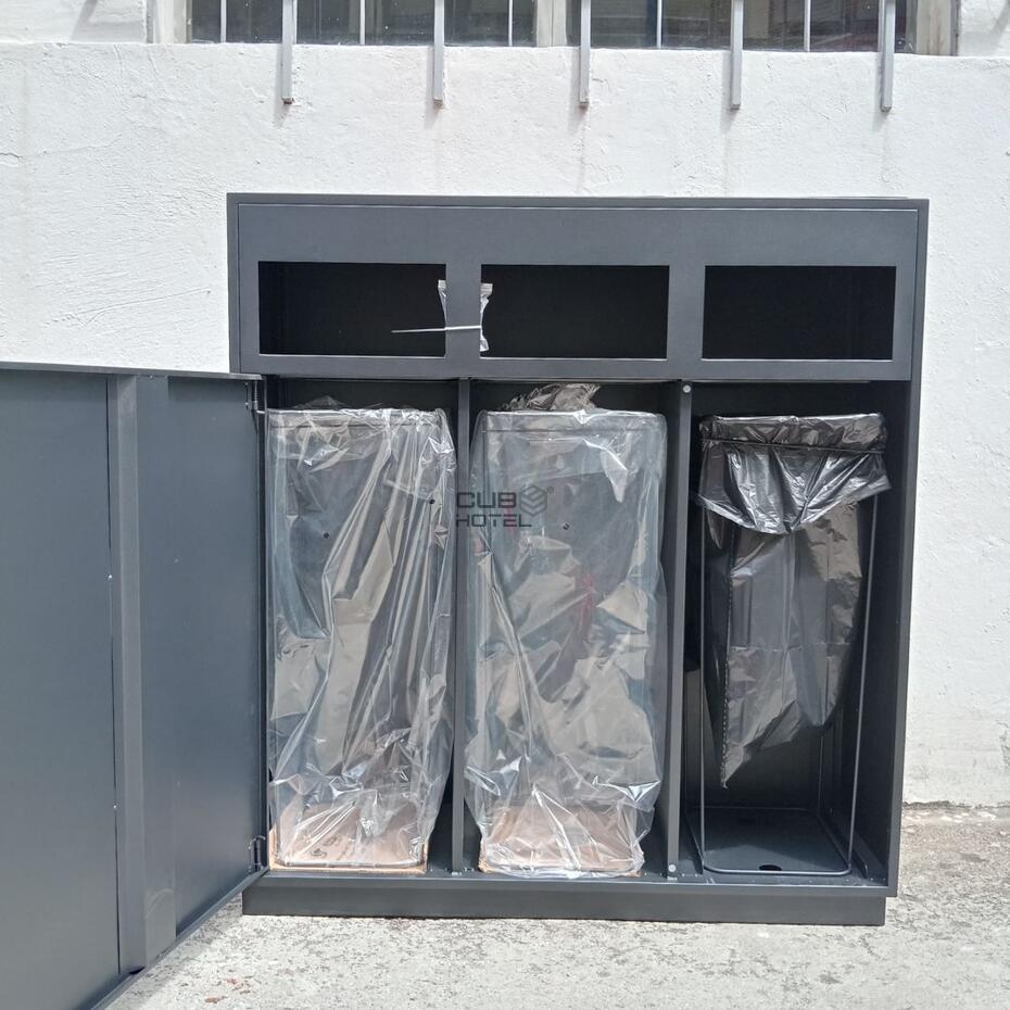 Ecopunto 180L Exterior para Espacios Públicos con 3 Separadores